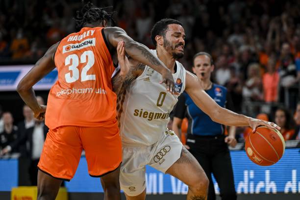 于谢什科来 于谢什科来