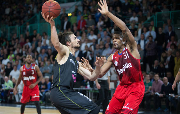 高清大图 ｜ 直击亚冬会闭幕式现场新华社客户端.