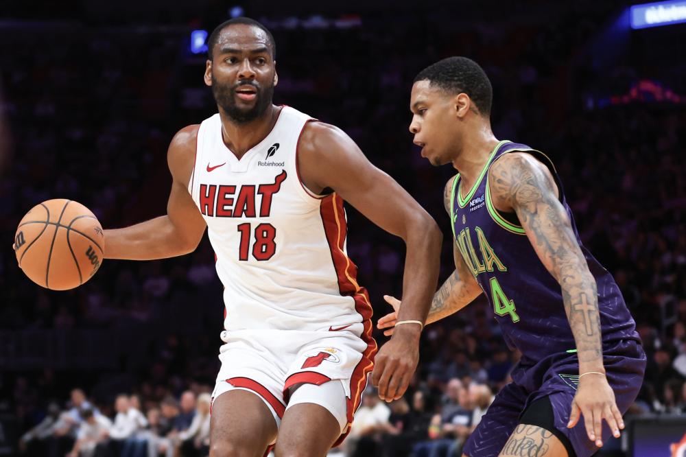 [图]艾菲尔丁点射 U22国足1-1越南一胜二平不败夺冠.