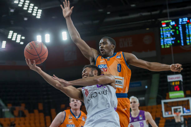 黄海青港队 黄海青港队